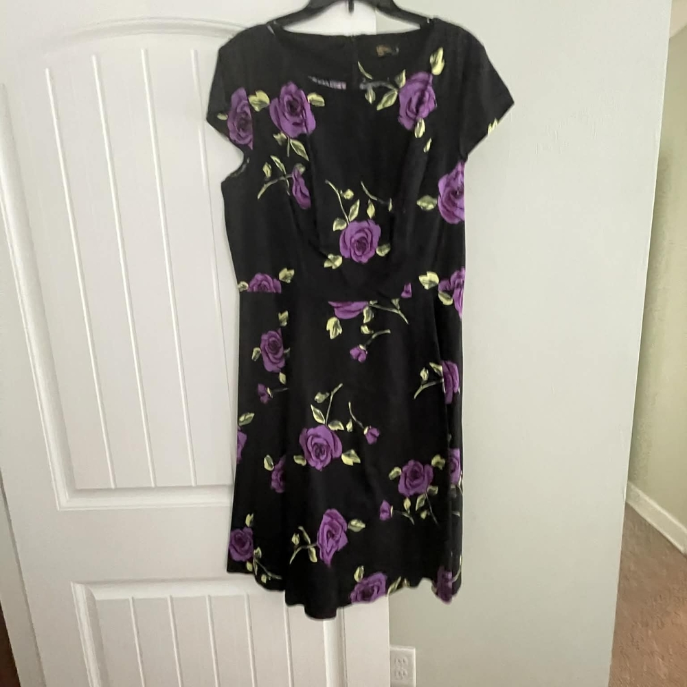 Le Suit Black Midi Dress with Purple Rose Print